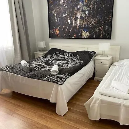 Florianska Grand Apartment-3